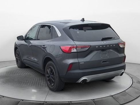 Used 2021 Ford Escape SE FWD image 3