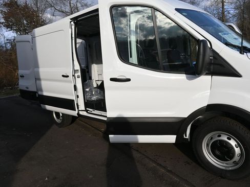 New 2026 Ford Transit 250 148 Medium Roof RWD image 61