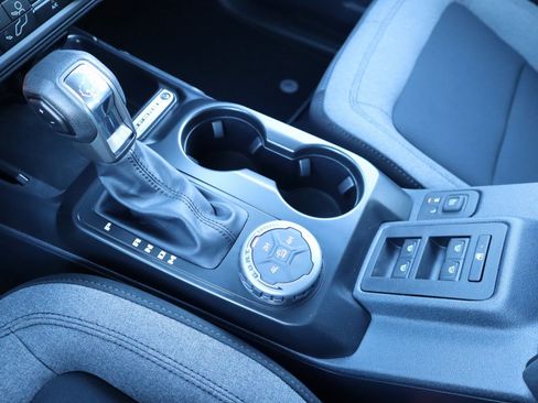 New 2025 Ford Bronco 4-Door image 8