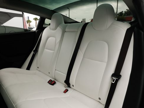Used 2023 Tesla Model 3 Standard Range RWD image 13