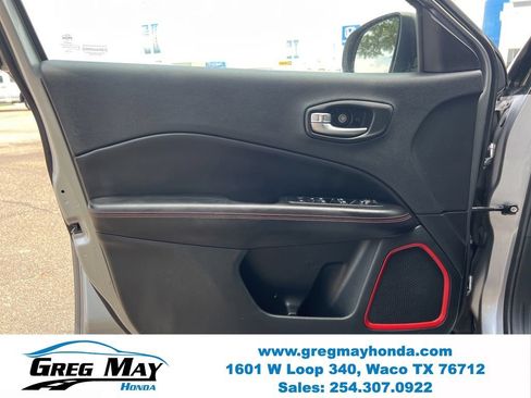 Used 2020 Jeep Compass Trailhawk AWD/4WD image 22