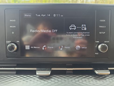Used 2024 Kia Carnival LX FWD image 20