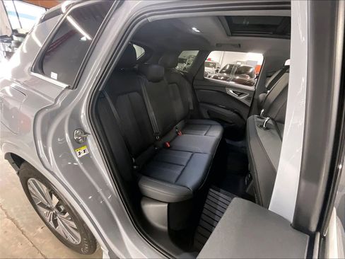 Used 2023 Audi Q4 e-tron Premium Plus w/ Premium Plus image 28