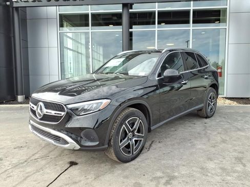 New 2026 Mercedes-Benz GLC 300 4MATIC image 2