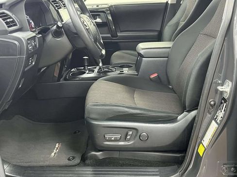 Used 2024 Toyota 4Runner TRD Off-Road AWD/4WD image 15