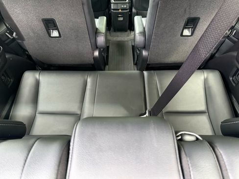 Used 2022 Subaru Ascent Limited w/ Technology Package AWD/4WD image 38