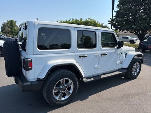 Used 2021 Jeep Wrangler Unlimited Sahara w/ Dual Top Group AWD/4WD image 3