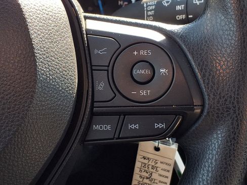 Certified 2025 Toyota RAV4 LE AWD/4WD image 16