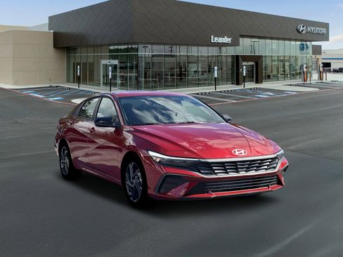 New 2026 Hyundai Elantra Sport image 11