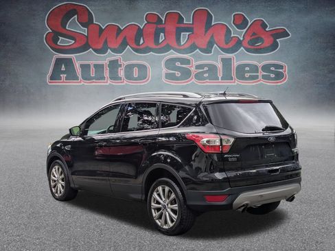 Used 2017 Ford Escape Titanium AWD/4WD image 4