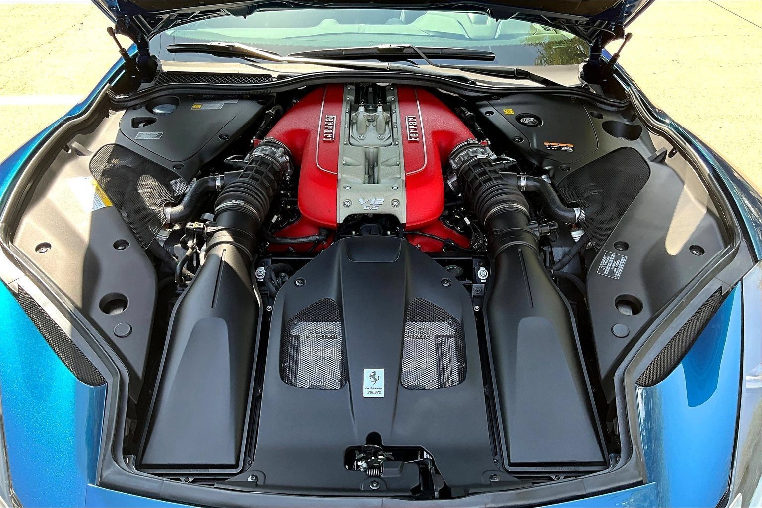 Used 2023 Ferrari 812 GTS RWD image 24