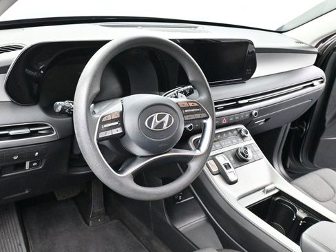 Used 2023 Hyundai Palisade SE w/ Cargo Package image 13