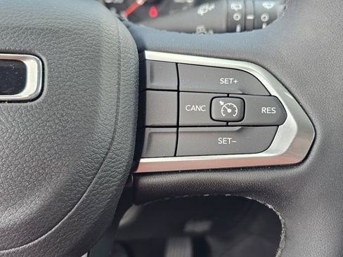 New 2026 Jeep Compass Latitude AWD/4WD image 43