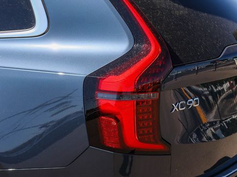 New 2026 Volvo XC90 T8 Plus w/ Protection Package Premier AWD/4WD image 10