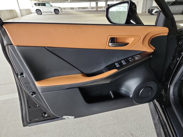 Used 2023 Lexus IS 300 w/ Comfort Package RWD image 19