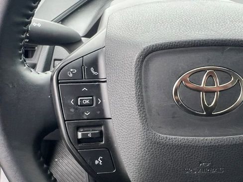 Used 2023 Toyota Prius LE image 22