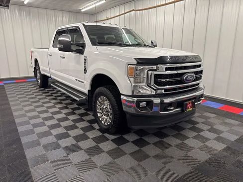 Used 2022 Ford F250 Lariat w/ Lariat Ultimate Package AWD/4WD image 2