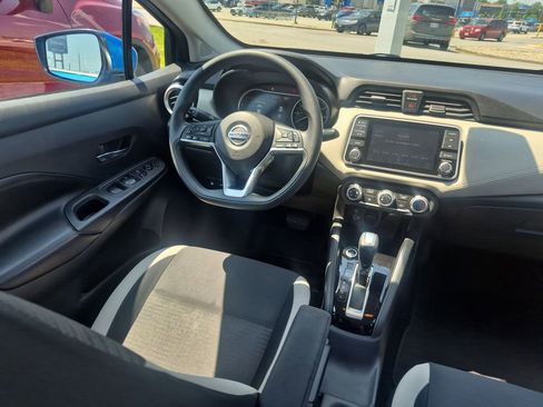 Used 2020 Nissan Versa SV FWD image 13