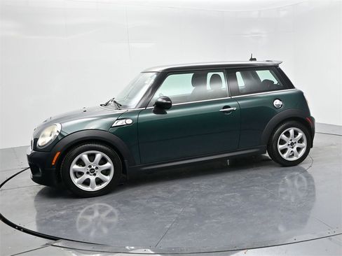 Used 2010 MINI Cooper S image 4