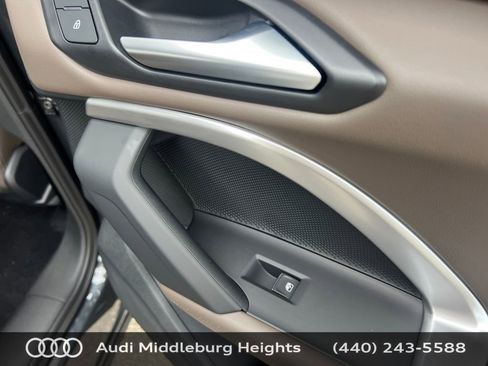 Used 2025 Audi Q5 Premium Plus w/ Premium Plus AWD/4WD image 29