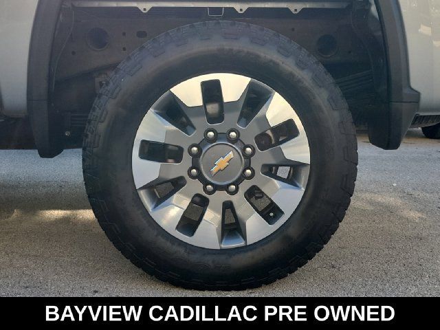 Used 2025 Chevrolet Silverado 2500 Custom w/ Custom Value Package AWD/4WD image 9