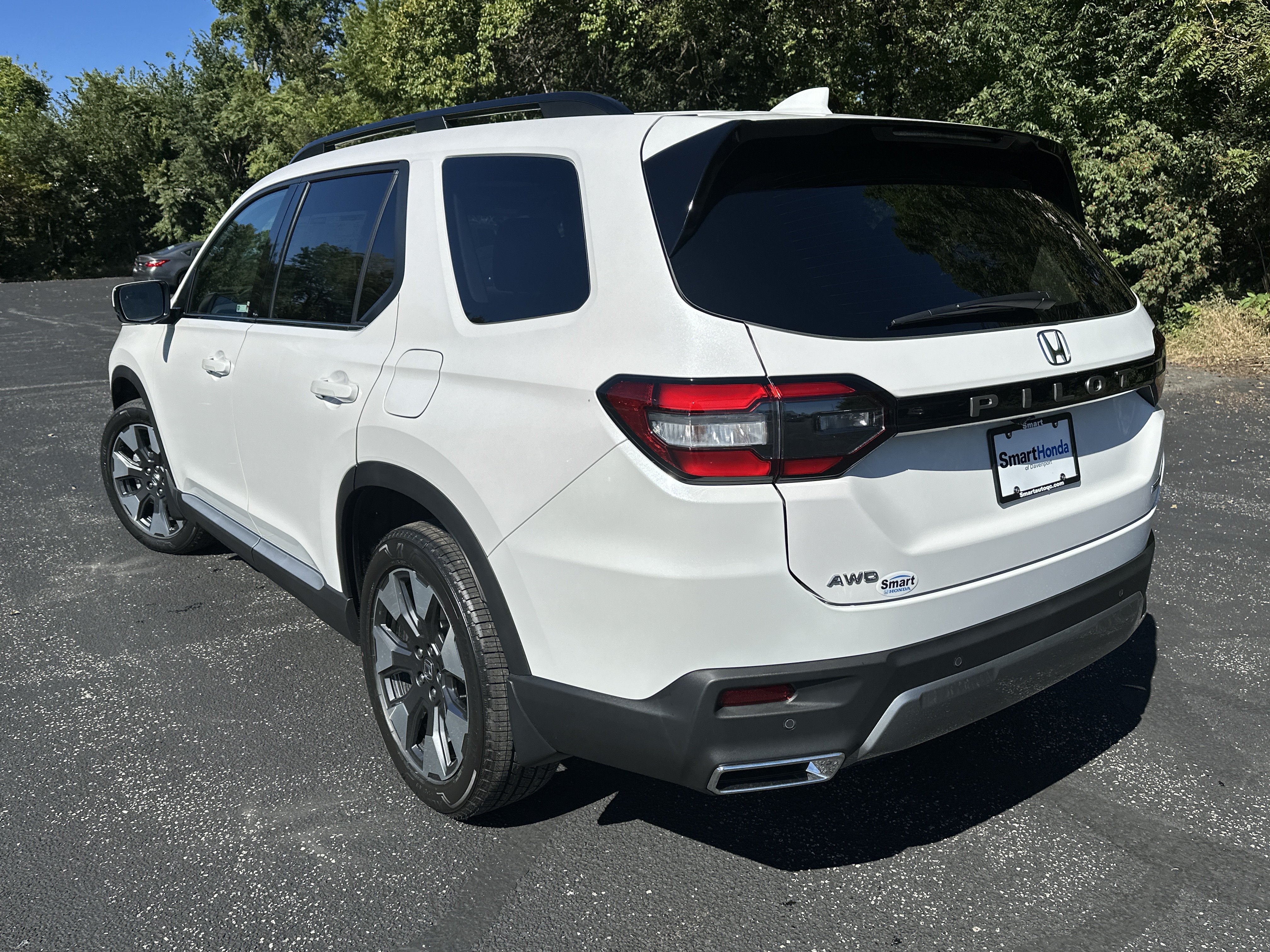 New 2026 Honda Pilot Touring image 5
