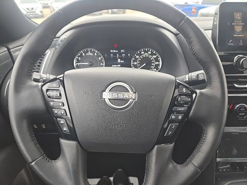 Used 2024 Nissan Armada SL w/ Midnight Edition Package image 17