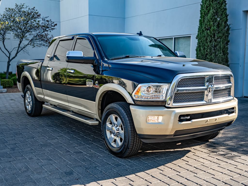 Used 2015 RAM 2500 Longhorn w/ Convenience Group AWD/4WD image 3