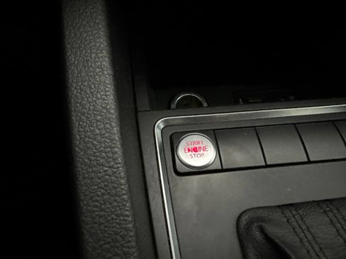 Used 2017 Volkswagen Jetta SE FWD image 23