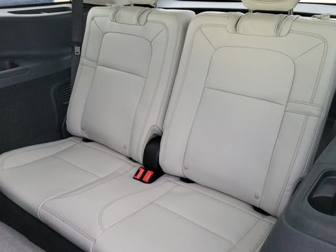 New 2026 Lincoln Aviator Reserve w/ Illumination Package AWD/4WD image 11