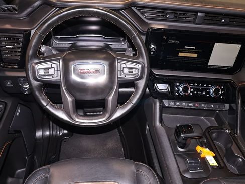 Used 2024 GMC Sierra 1500 AT4 w/ Technology Package AWD/4WD image 24