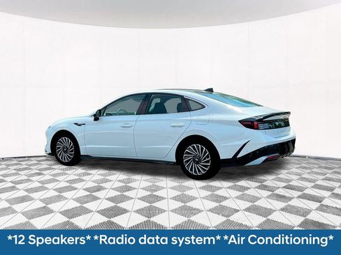 New 2025 Hyundai Sonata Limited image 7