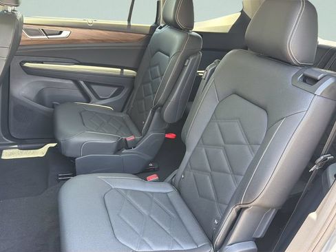 New 2026 Volkswagen Atlas SE FWD image 34