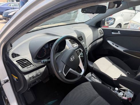 Used 2012 Hyundai Accent GS FWD image 25