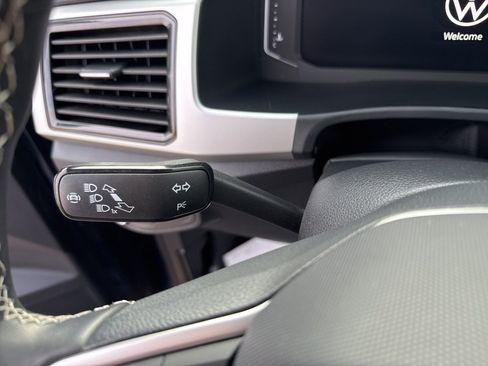 Used 2022 Volkswagen Atlas SEL image 6