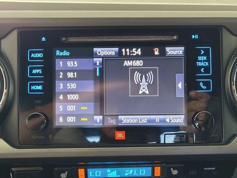 Used 2016 Toyota Tacoma TRD Sport RWD image 20