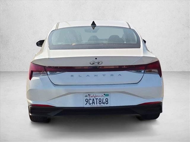 Used 2023 Hyundai Elantra SEL w/ Cargo Package FWD image 6