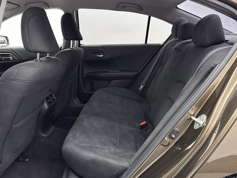 Used 2017 Honda Accord Hybrid Sedan image 22