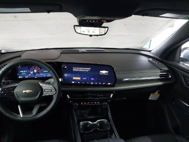New 2027 Chevrolet Traverse LT w/ Sun and Wheel Package AWD/4WD image 5