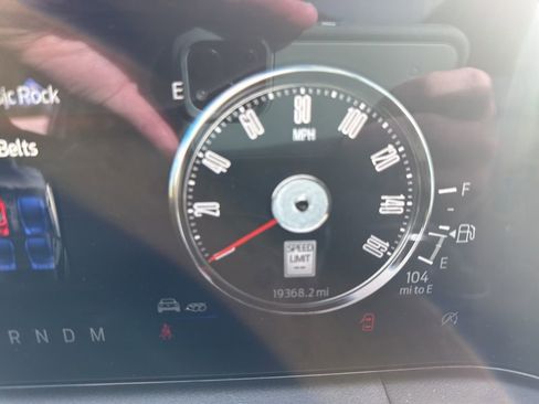 Used 2024 Ford Mustang GT Premium image 8