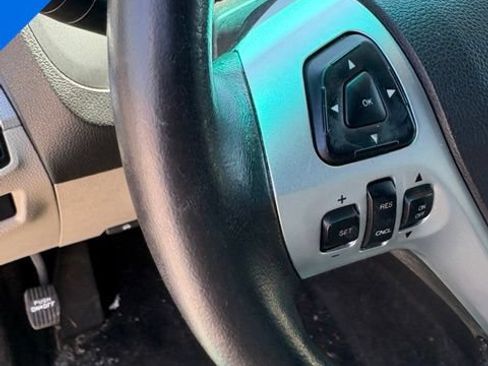 Used 2015 Ford Explorer XLT w/ Equipment Group 202A FWD image 14