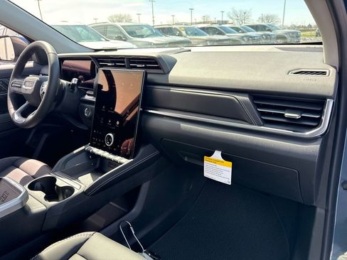 New 2026 GMC Terrain Denali AWD/4WD image 42