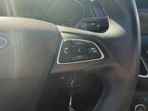 Used 2018 Ford Focus SEL FWD image 15