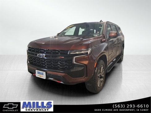 Used 2023 Chevrolet Suburban Z71 image 1
