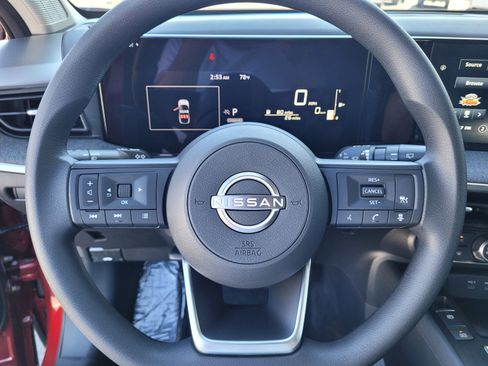 New 2025 Nissan Kicks SV image 12