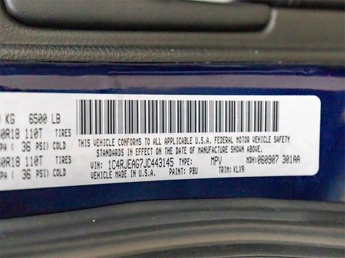 Used 2018 Jeep Grand Cherokee Laredo image 39