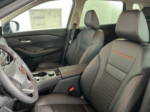New 2026 Nissan Rogue SV image 10