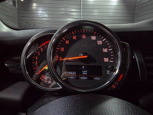 Used 2019 MINI Cooper S w/ Signature Upholstery Package FWD image 22