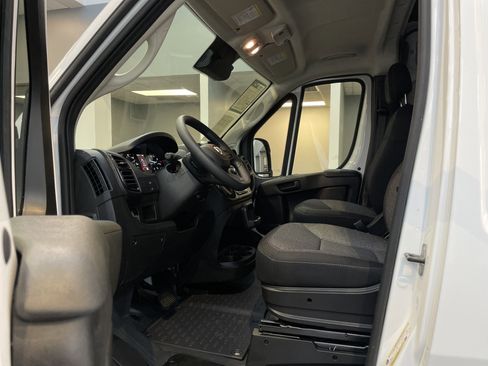 Used 2025 RAM ProMaster 2500 image 17