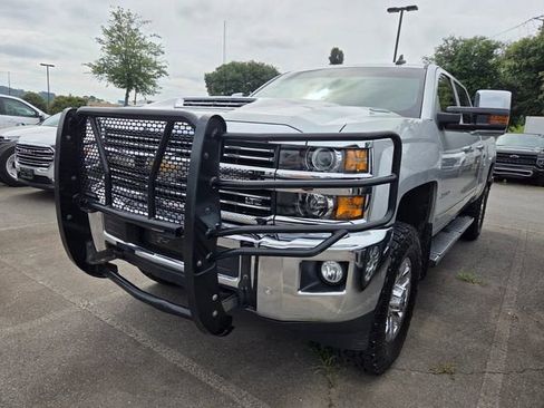 Used 2019 Chevrolet Silverado 2500 LTZ w/ Duramax Plus Package AWD/4WD image 3
